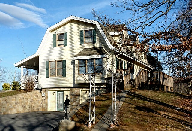 Black Beary Lodge - 6 Bedroom 4 Bath Chalet